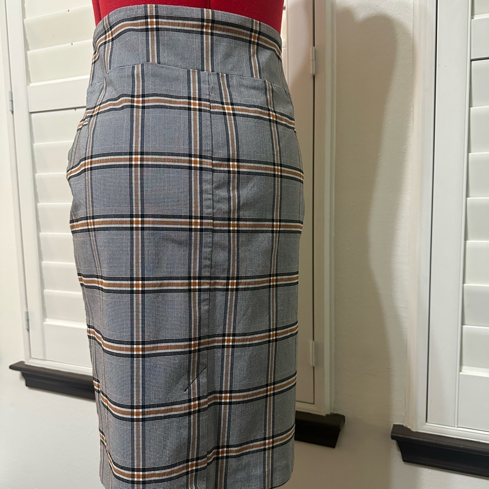 Soho Plaid Pencil Skirt in Gray and Tan - Picture 2 of 3